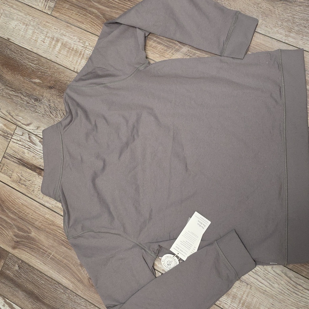 NWT Men's Vuori Coronado Half Zip L/S Crew Neck Shirt. In Dolomite Heather. XL - Picture 6 of 8